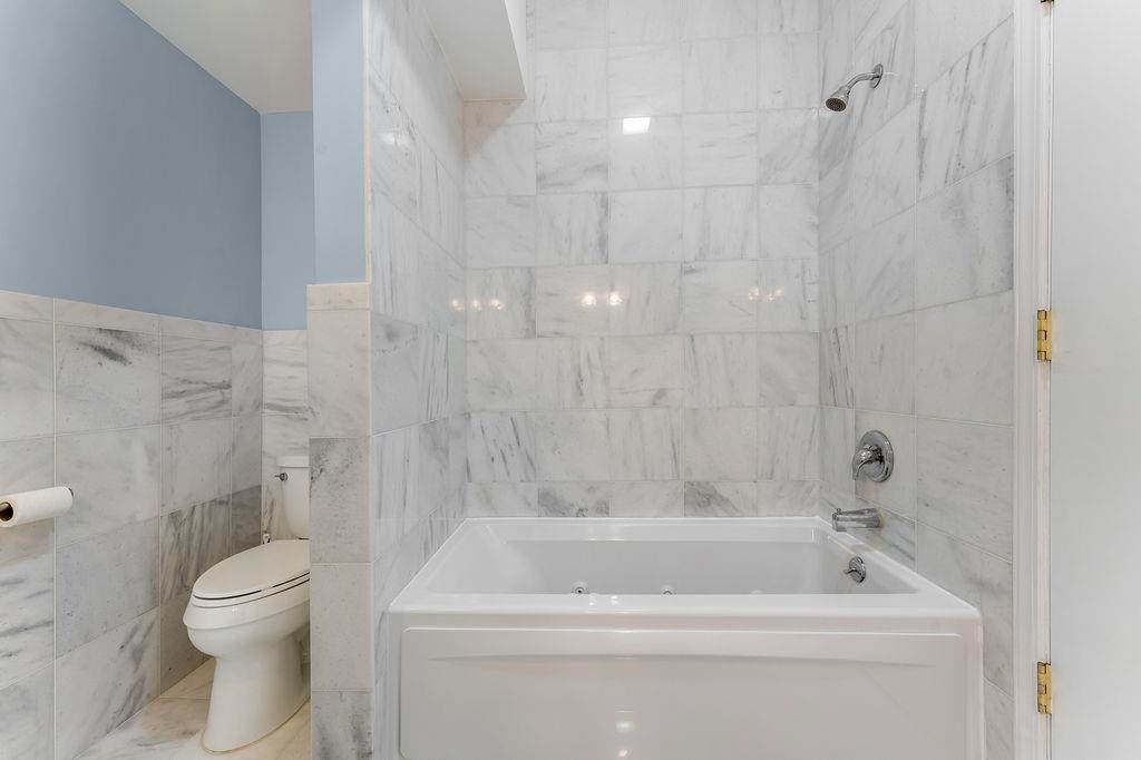 53 W 19TH ST