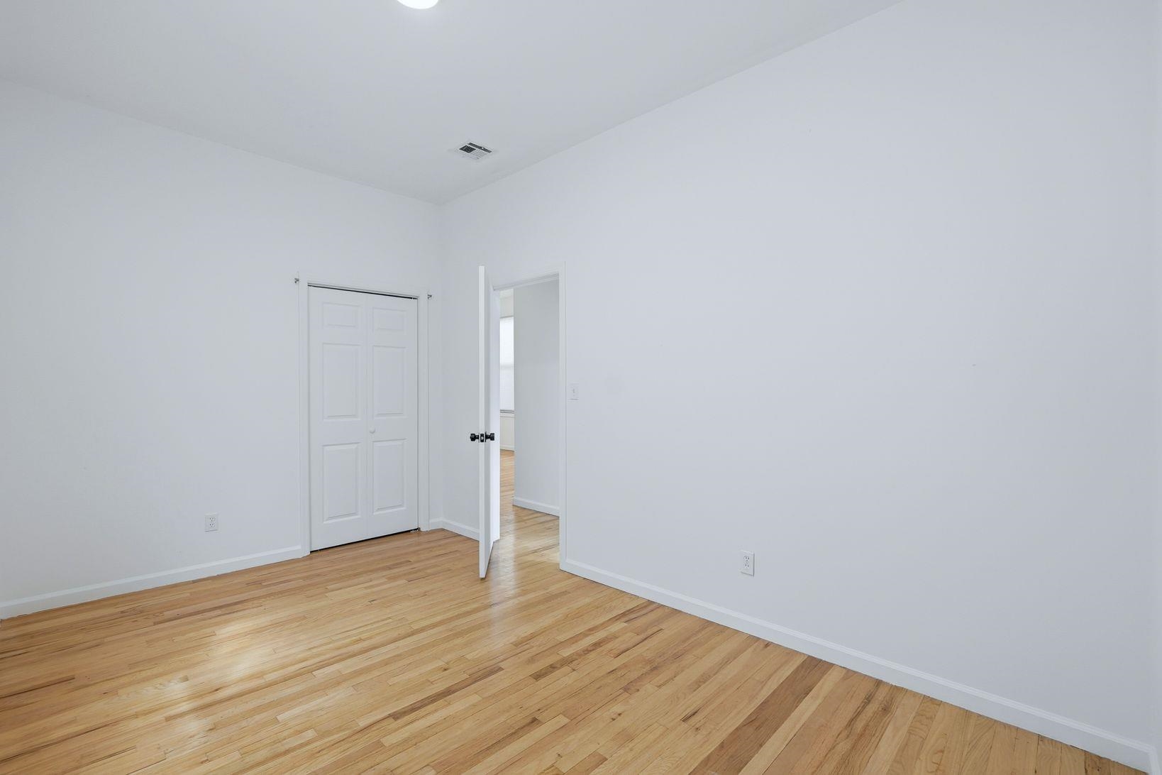 211(A) 20TH ST Unit: 2
