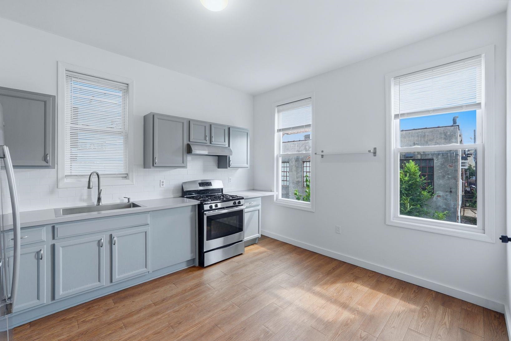 211(A) 20TH ST Unit: 2