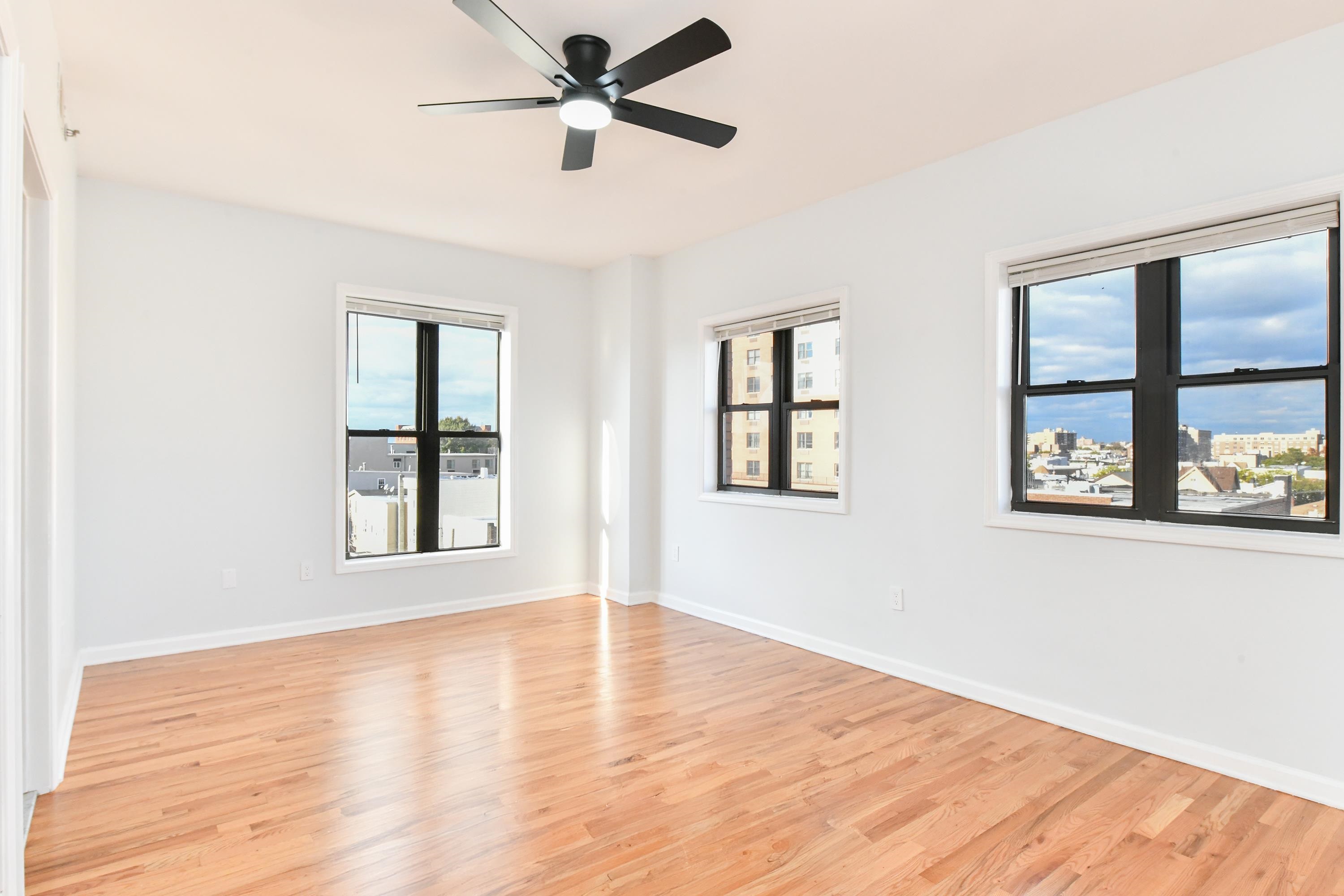 3519 PARK AVE Unit: 13