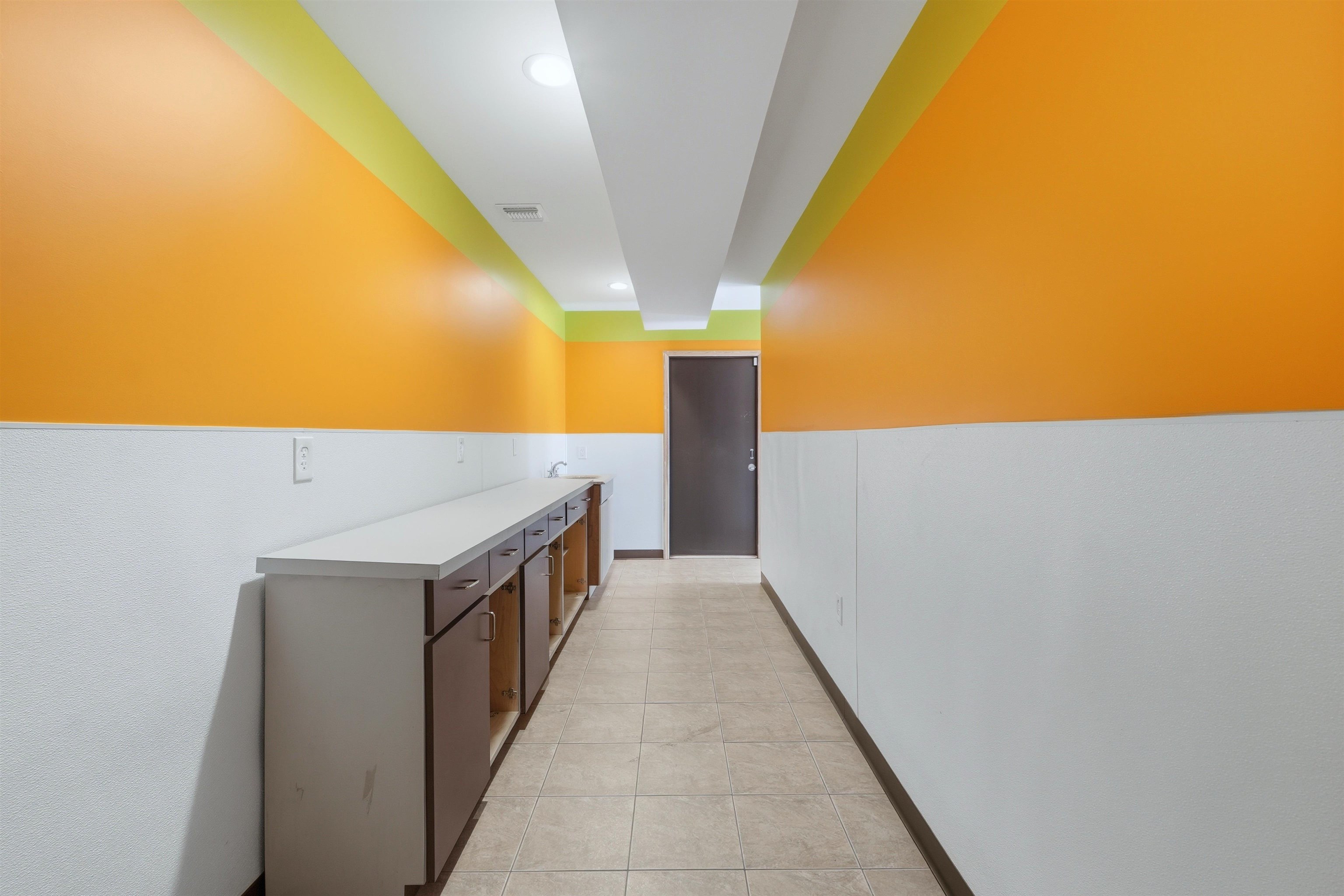 5405 BERGENLINE AVE Unit: 2