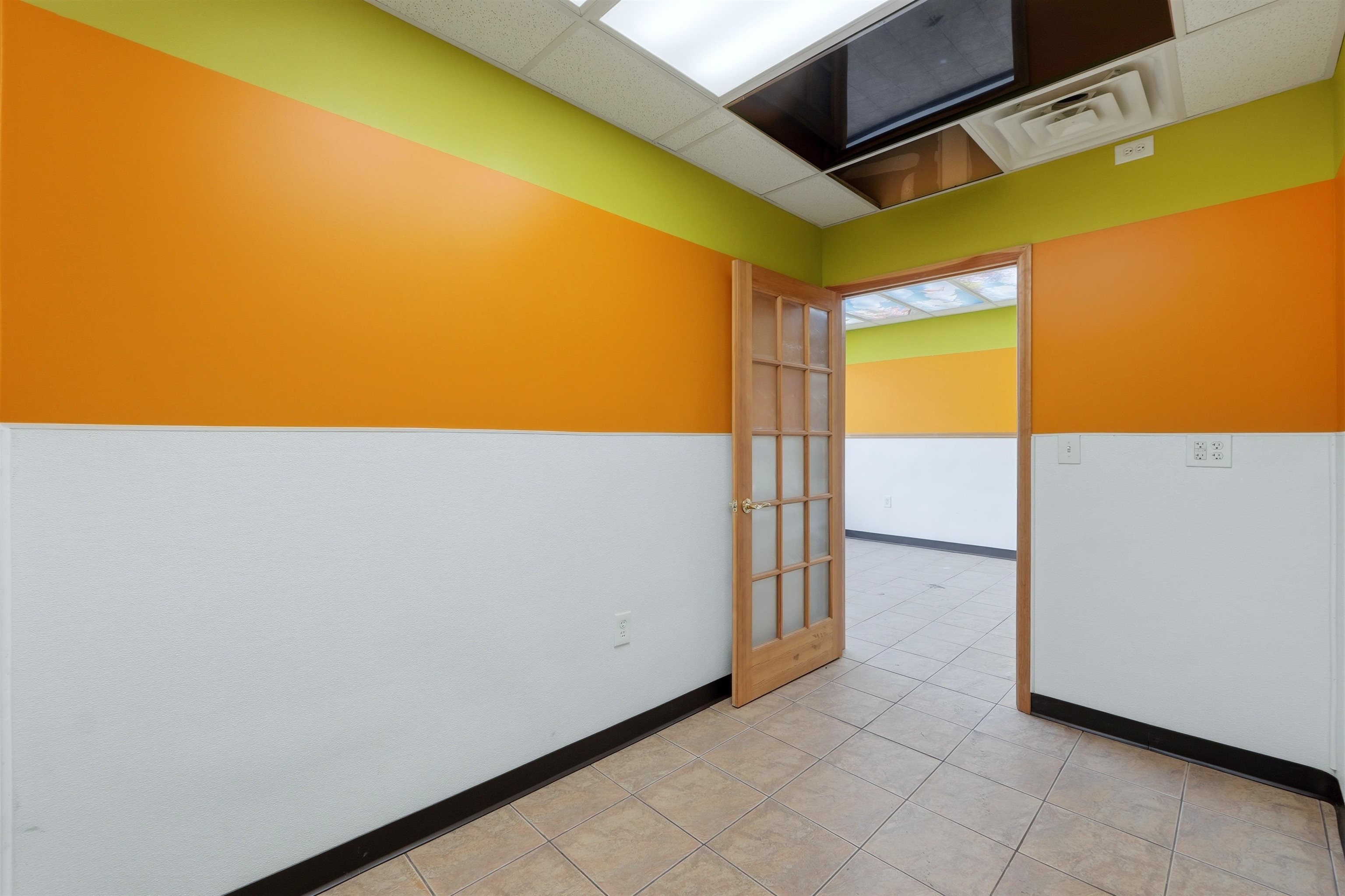 5405 BERGENLINE AVE Unit: 2