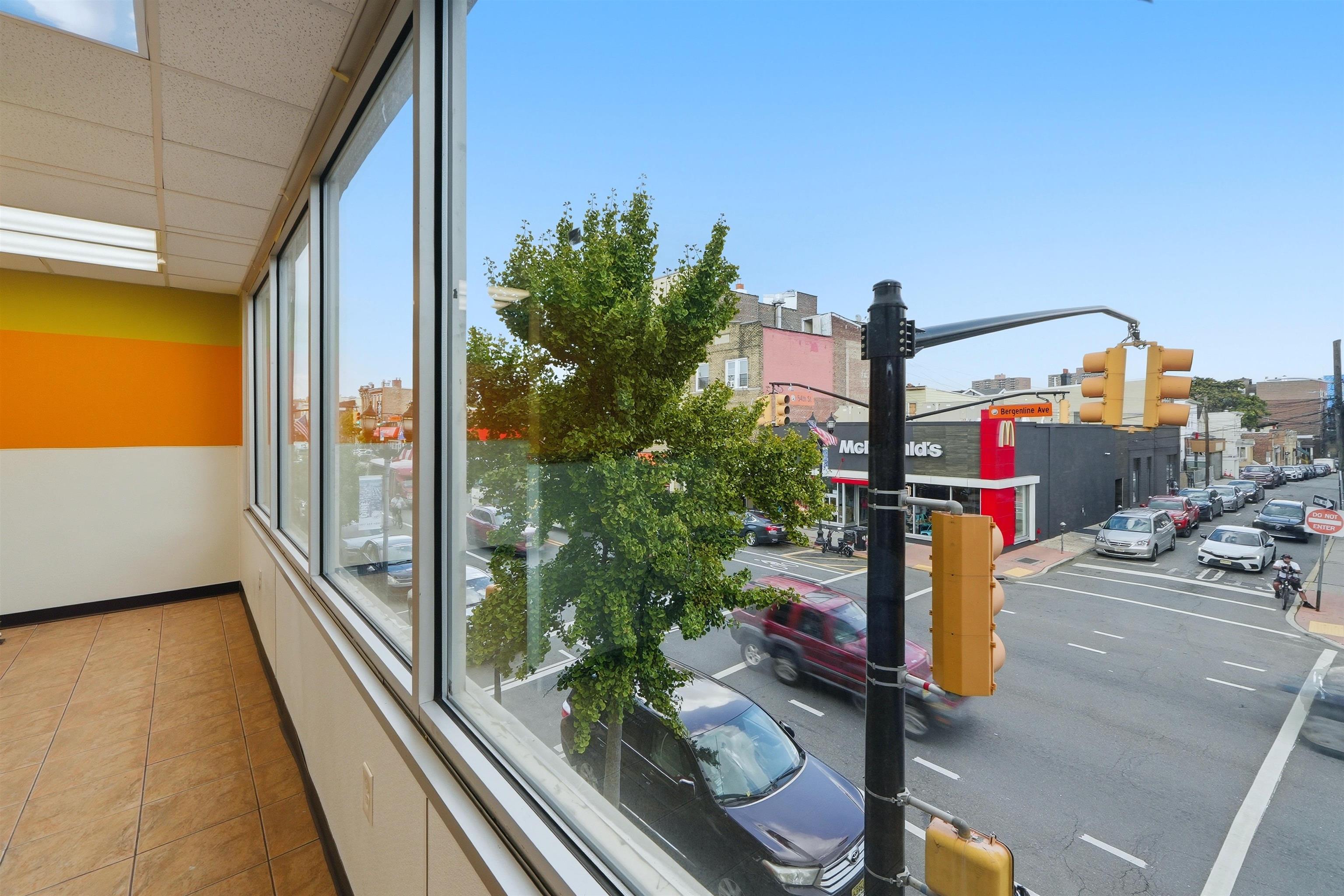 5405 BERGENLINE AVE Unit: 2