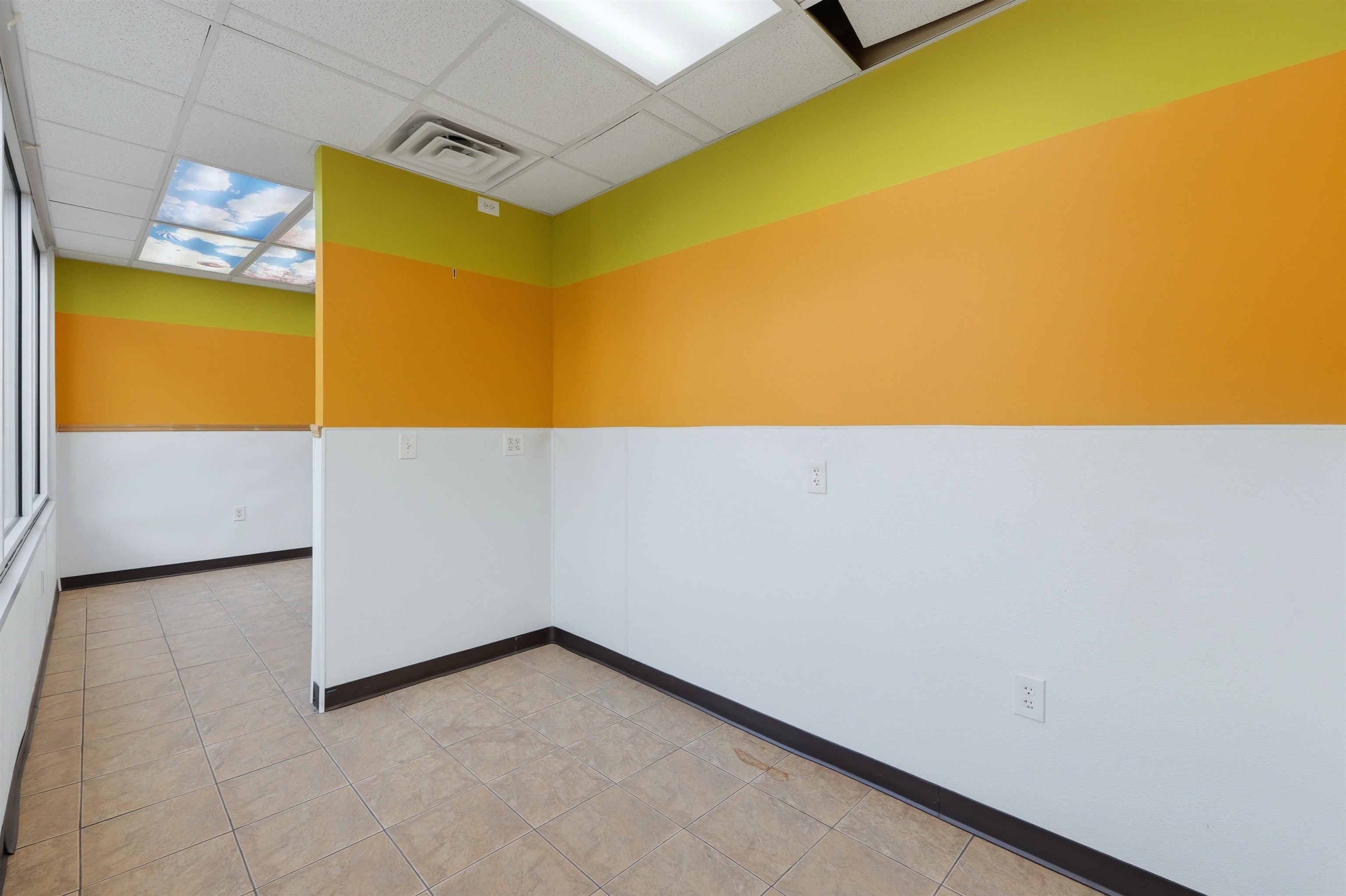 5405 BERGENLINE AVE Unit: 2