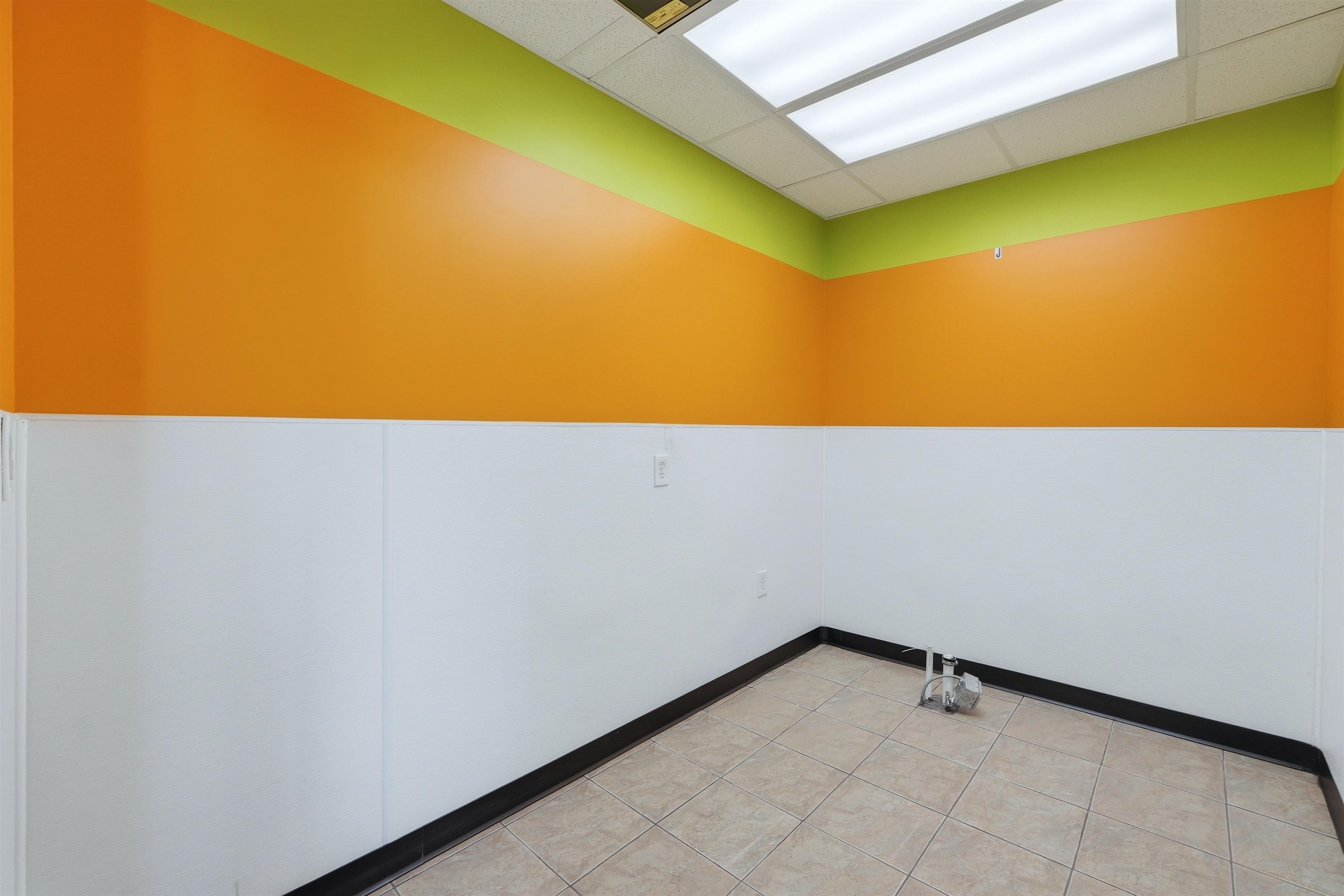 5405 BERGENLINE AVE Unit: 2
