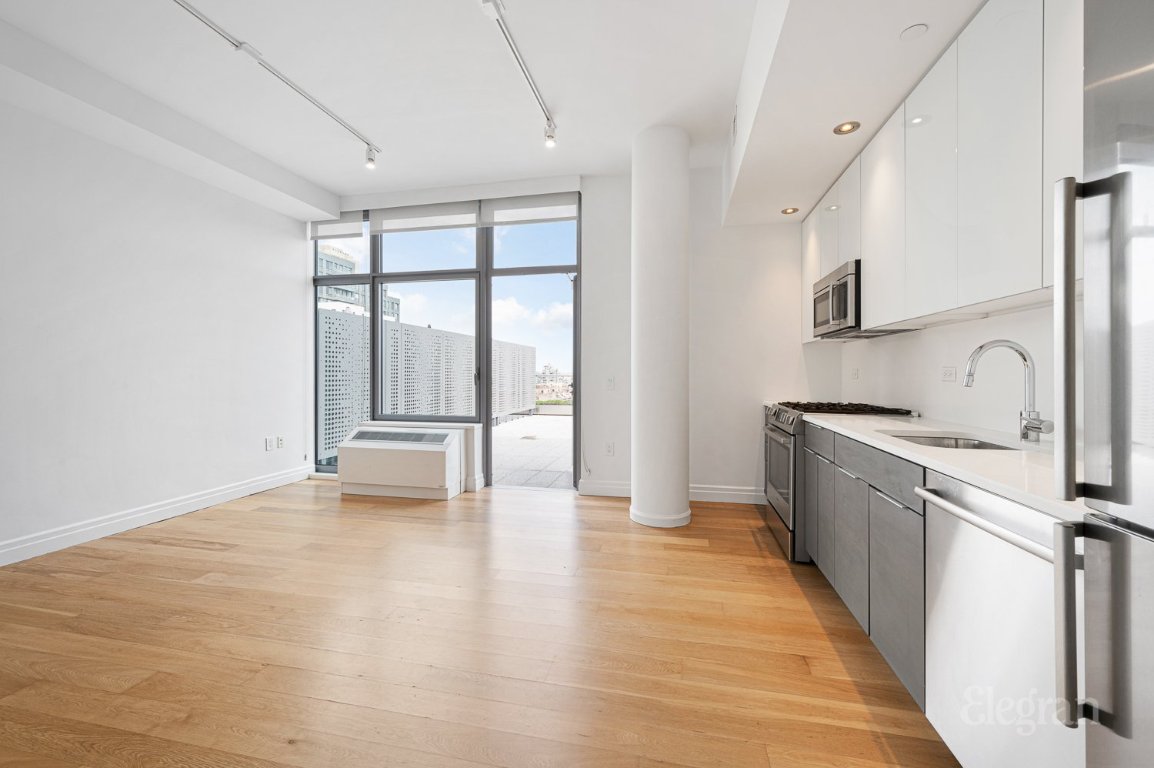 325 Kent Avenue 1412