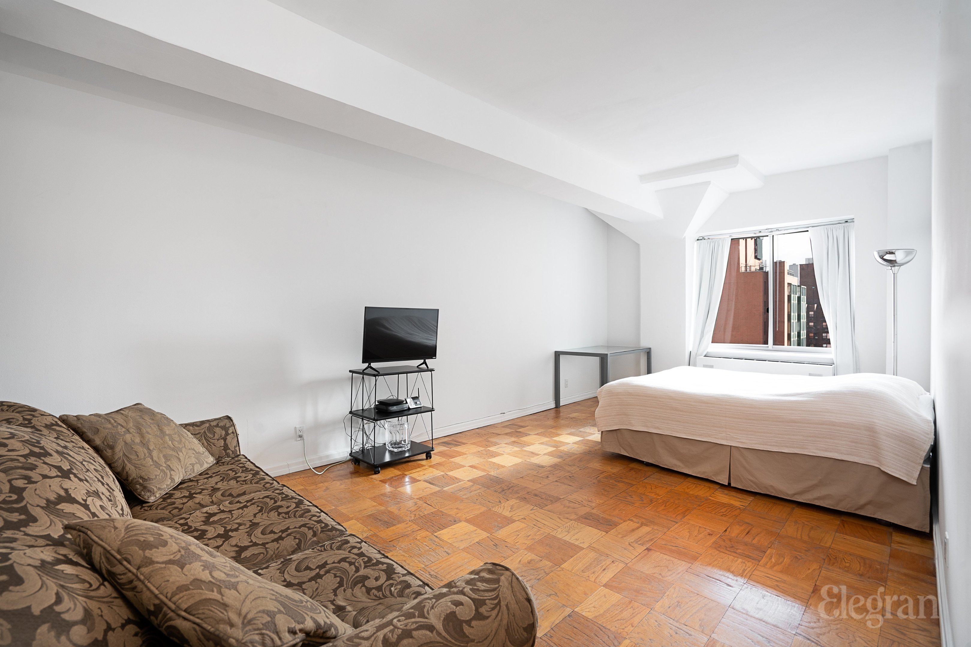 201 E 69th Street 14-Y