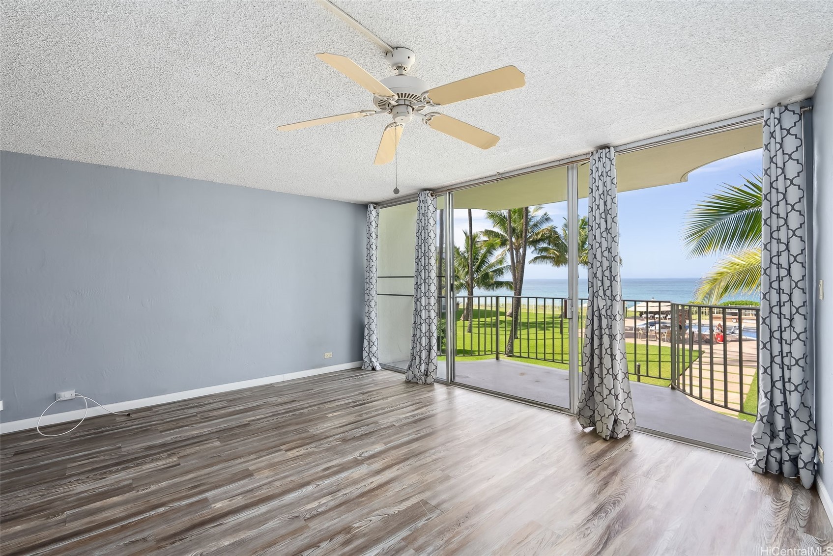 87-561 Farrington Highway 211