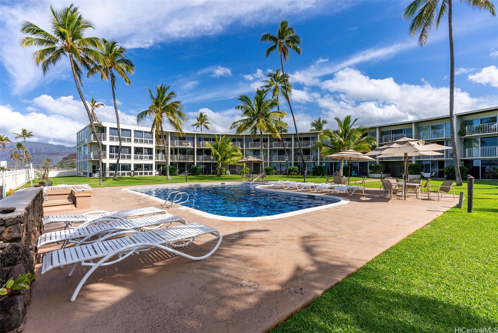 87-561 Farrington Highway 211