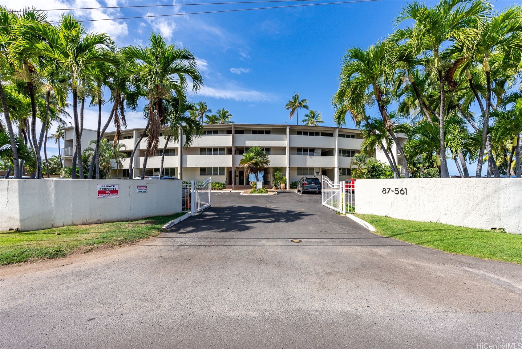 87-561 Farrington Highway 211