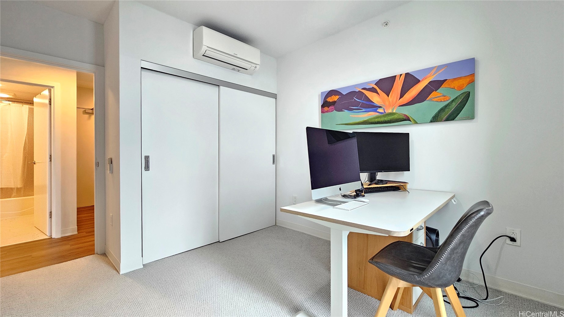 987 Queen Street 4015