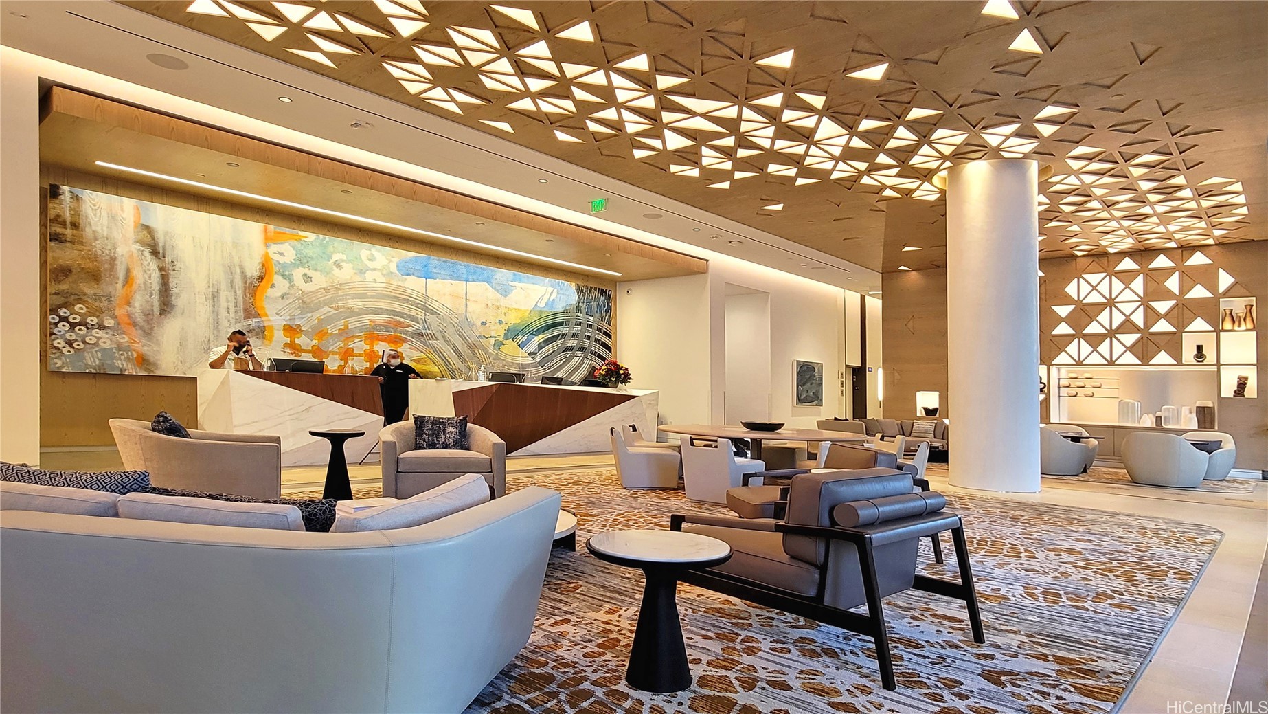 987 Queen Street 4015