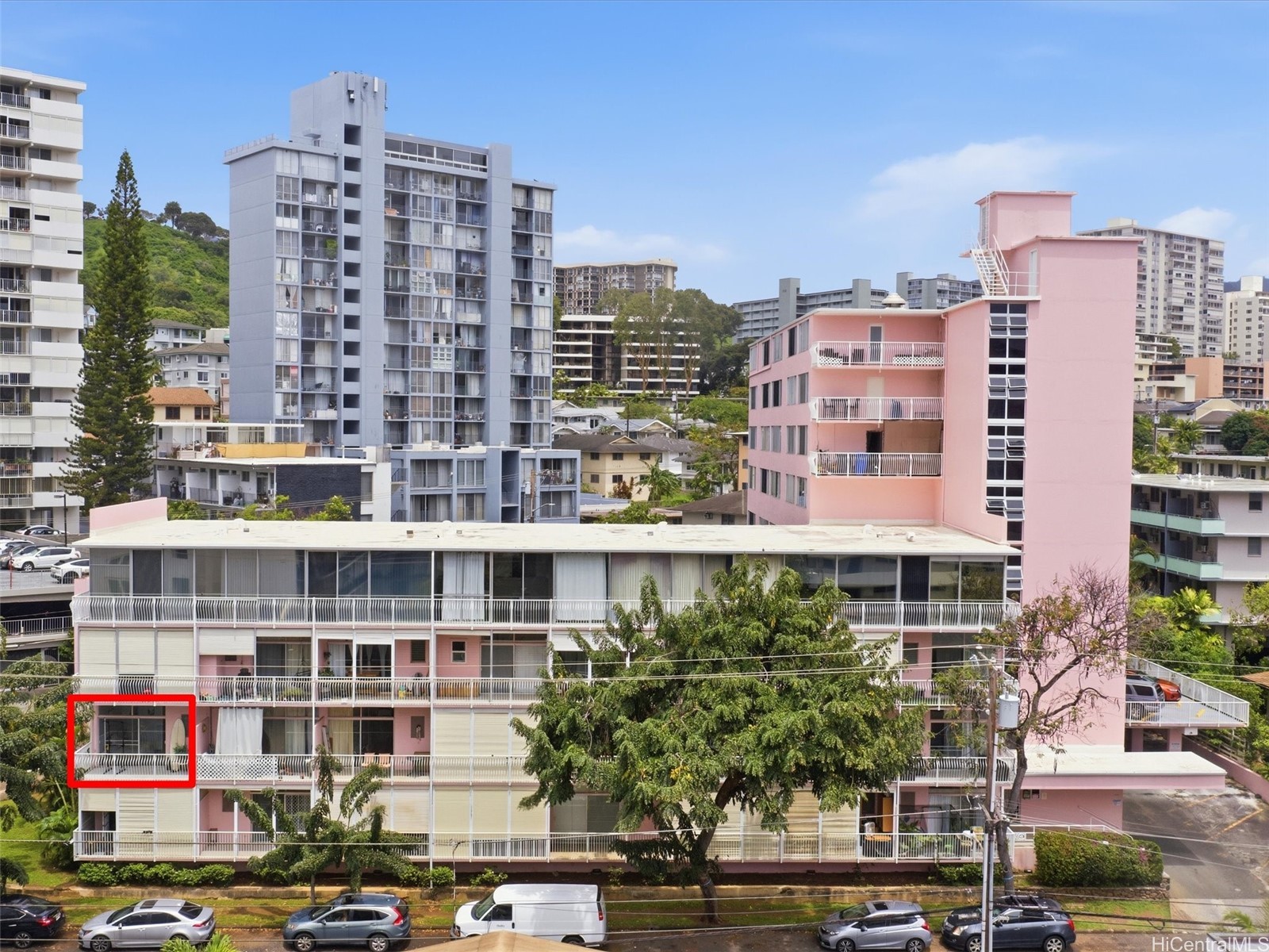 1020 Green Street 201