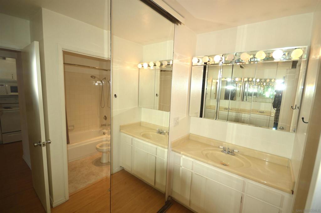 3238 Ashford St Unit: E