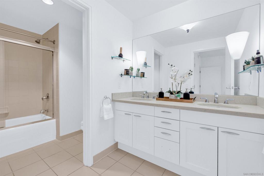 645 Front St Unit: 603