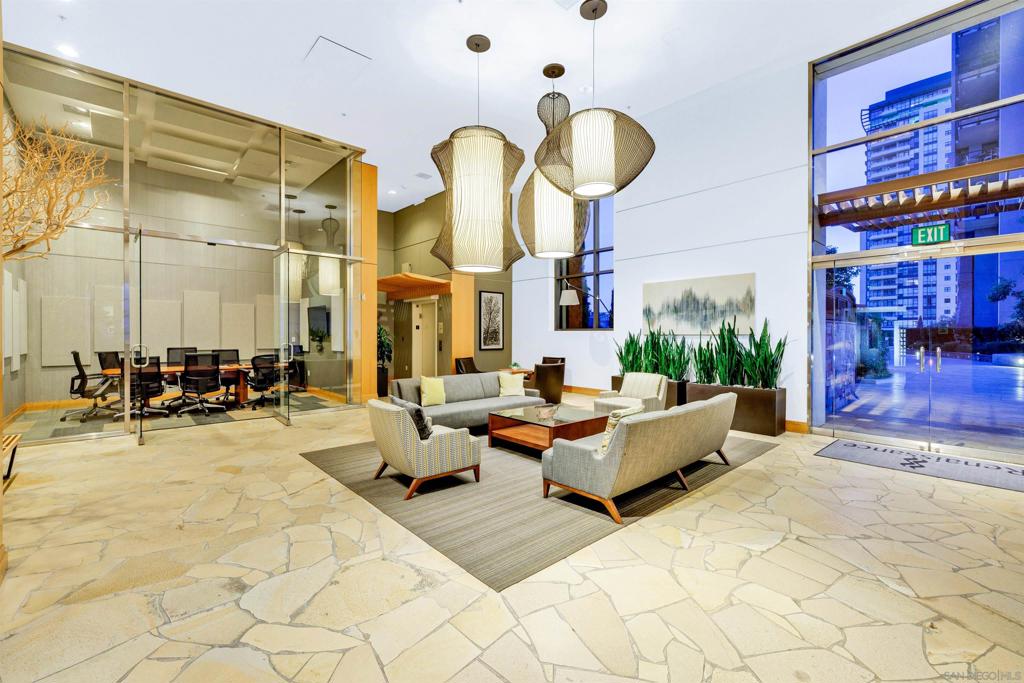 645 Front St Unit: 603