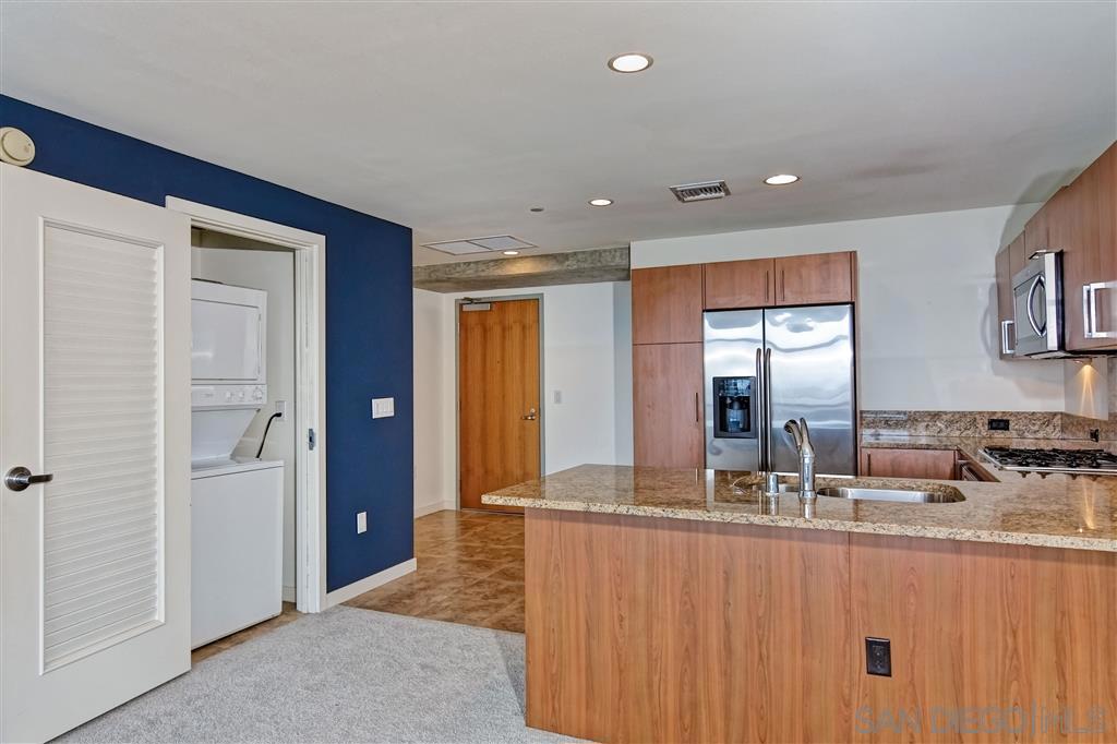 800 The Mark Ln 1807