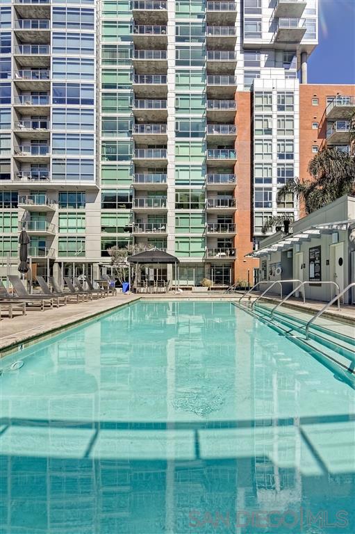 800 The Mark Ln 1807