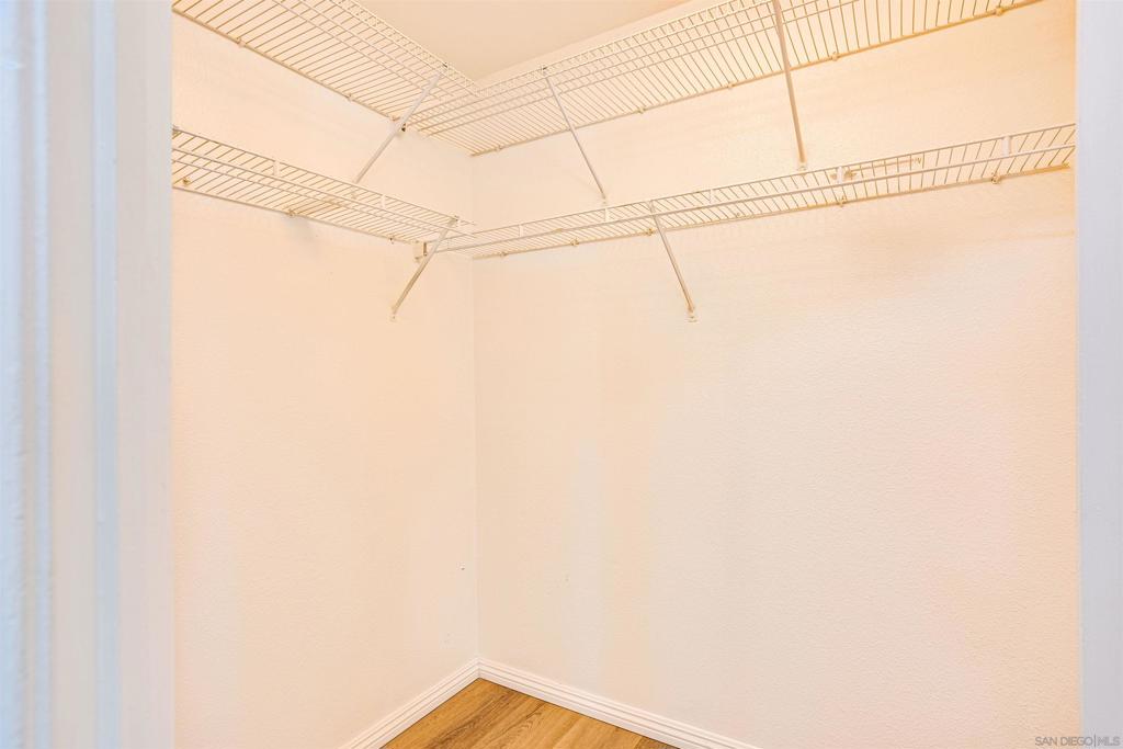 7565 Charmant Dr 507