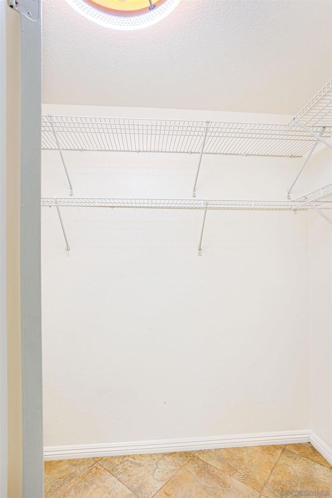 7565 Charmant Dr 507