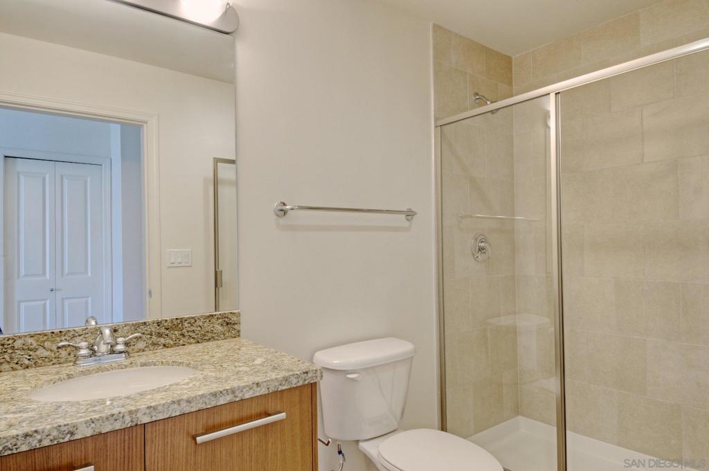 825 W W Beech St 302