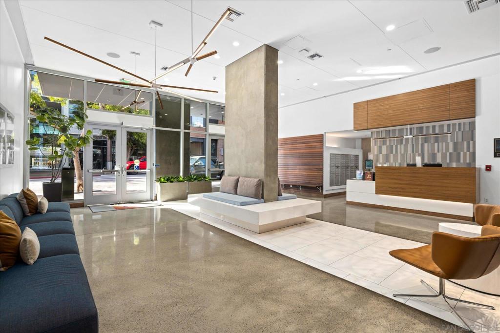 321 10Th Ave 207