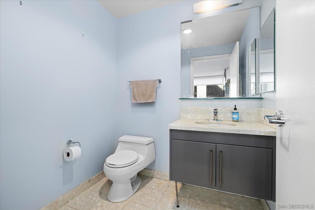 321 10Th Ave 207