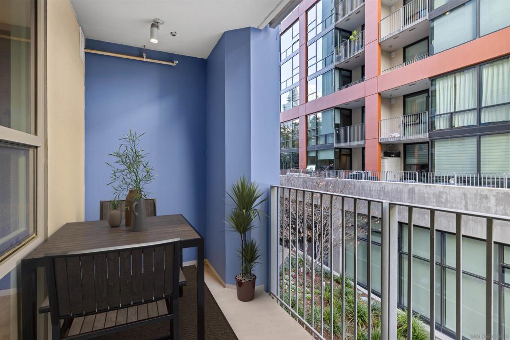 321 10Th Ave 207