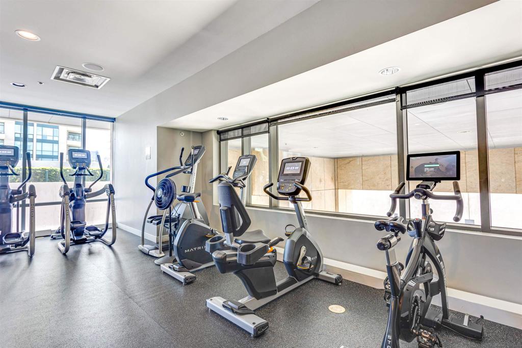 550 Front Street 402