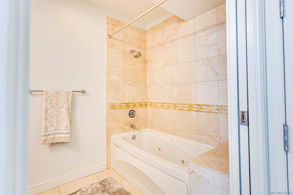 550 Front Street 402