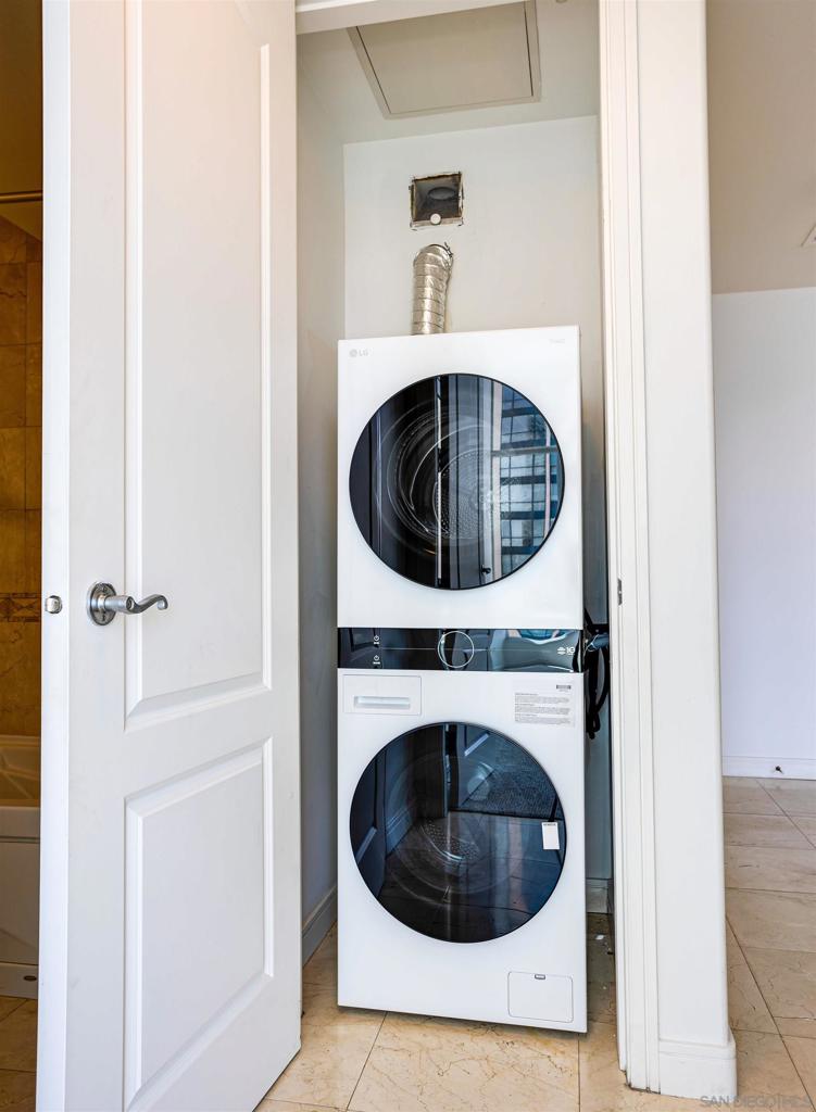 550 Front Street 402