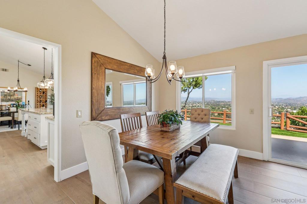 1305 Eagle Glen