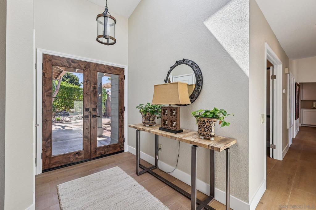 1305 Eagle Glen
