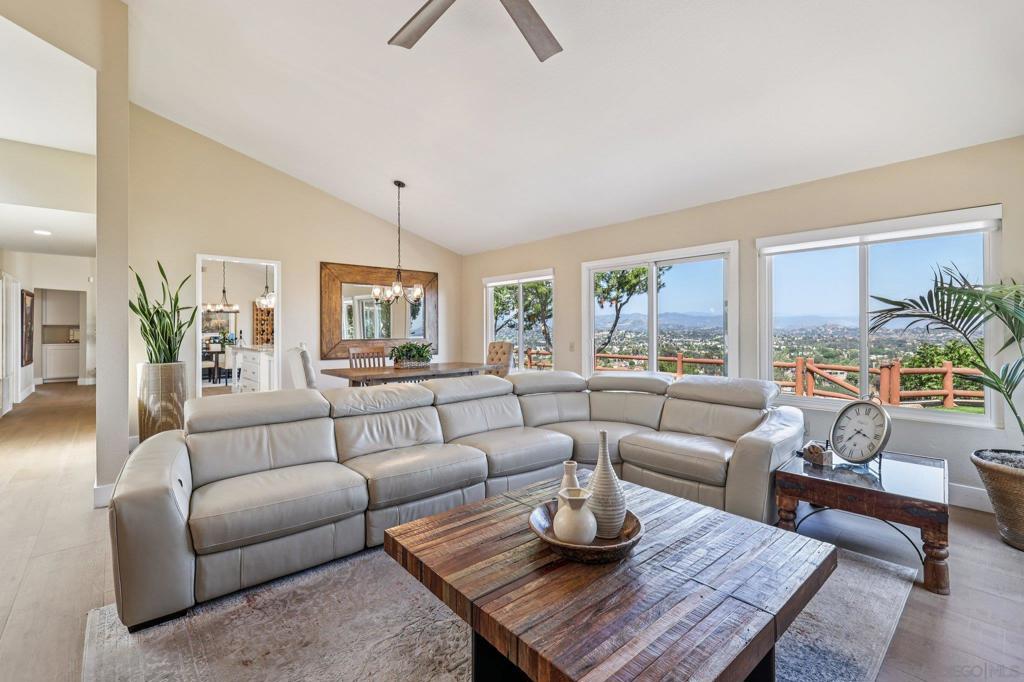 1305 Eagle Glen