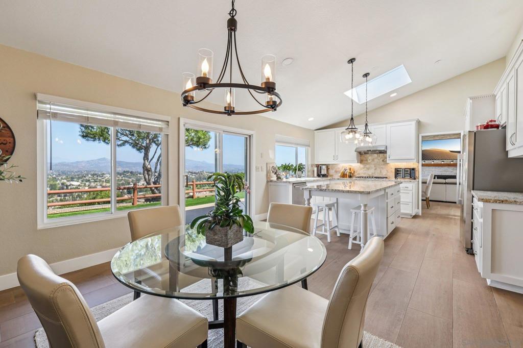 1305 Eagle Glen