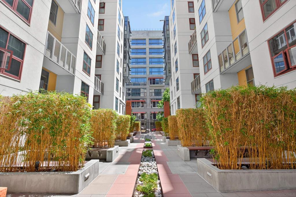 1150 J St 209