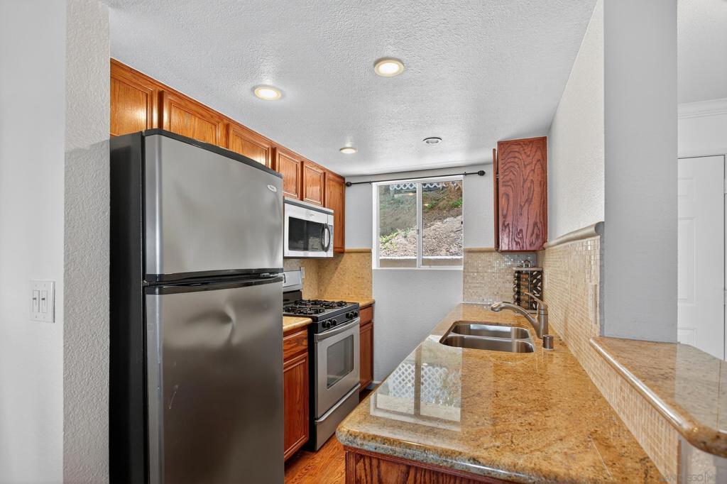 4794 Arizona St 101