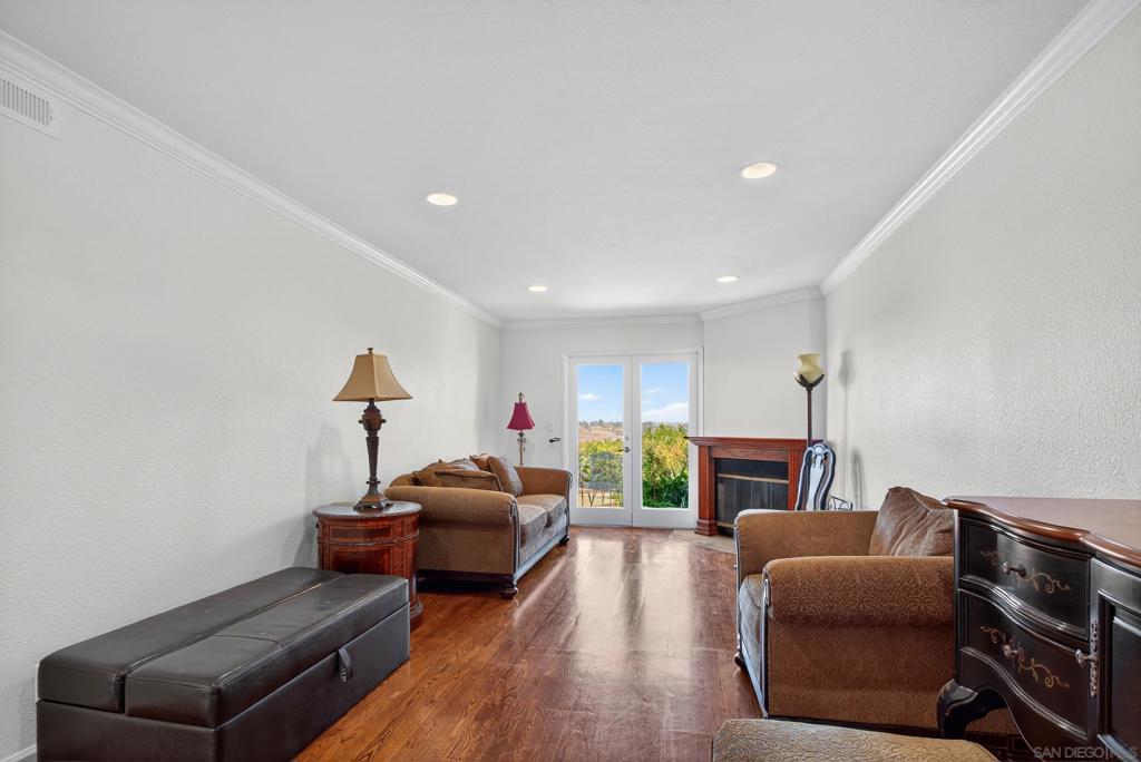 4794 Arizona St 101