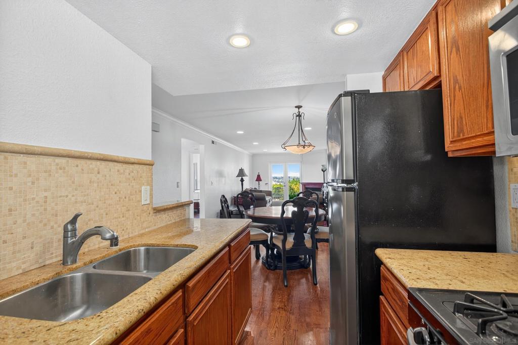 4794 Arizona St 101