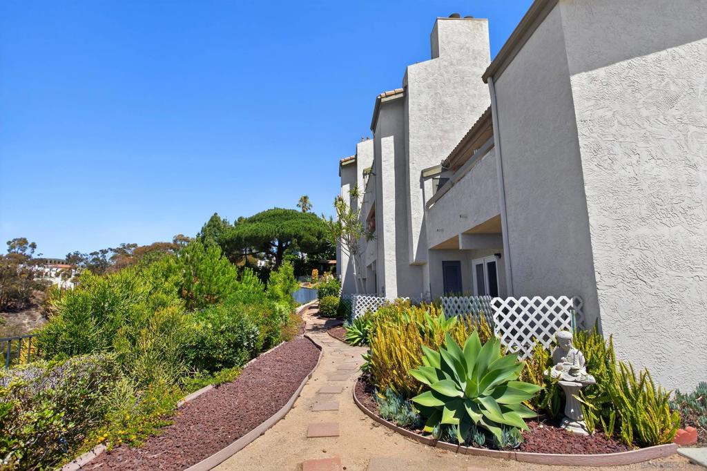 4794 Arizona St 101