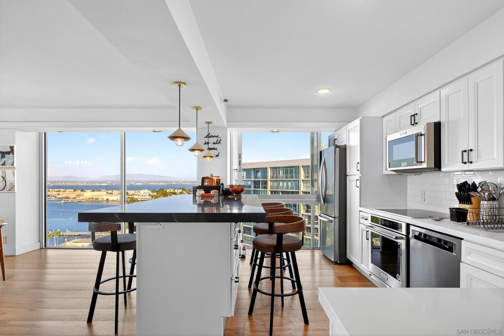 1810 Avenida Del Mundo 1503