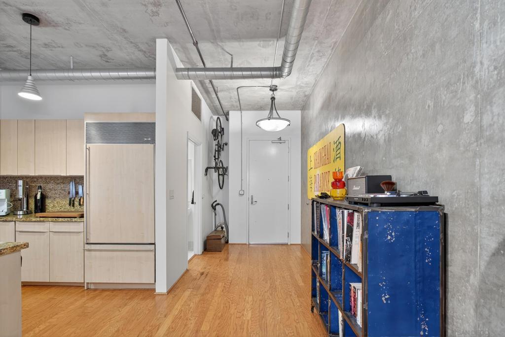 877 Island Ave 218