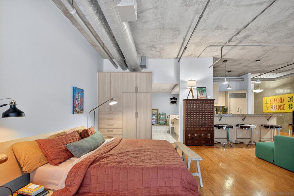 877 Island Ave 218