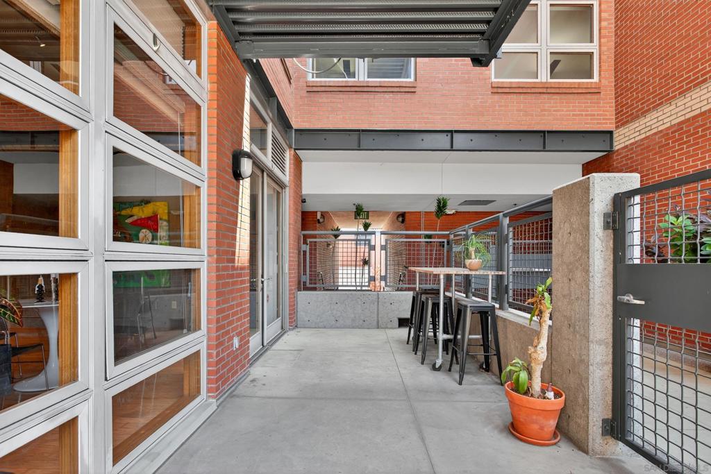 877 Island Ave 218