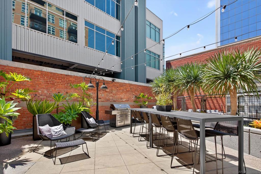 877 Island Ave 218
