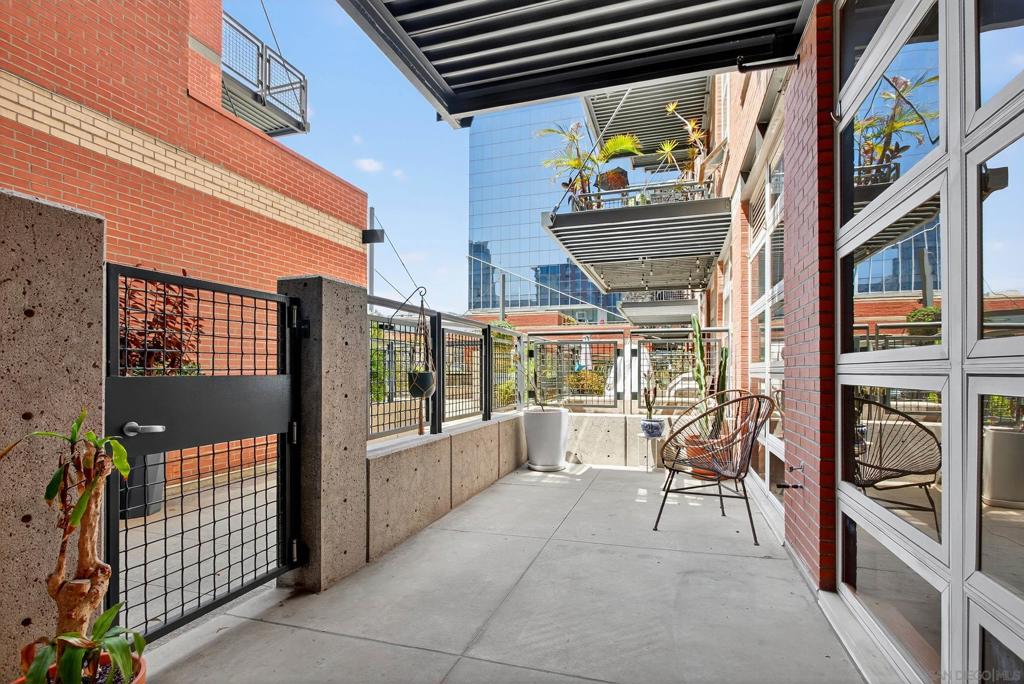 877 Island Ave 218