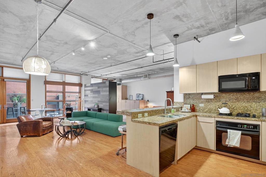 877 Island Ave 218