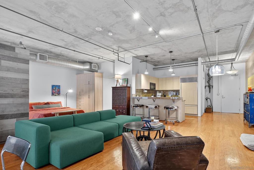 877 Island Ave 218