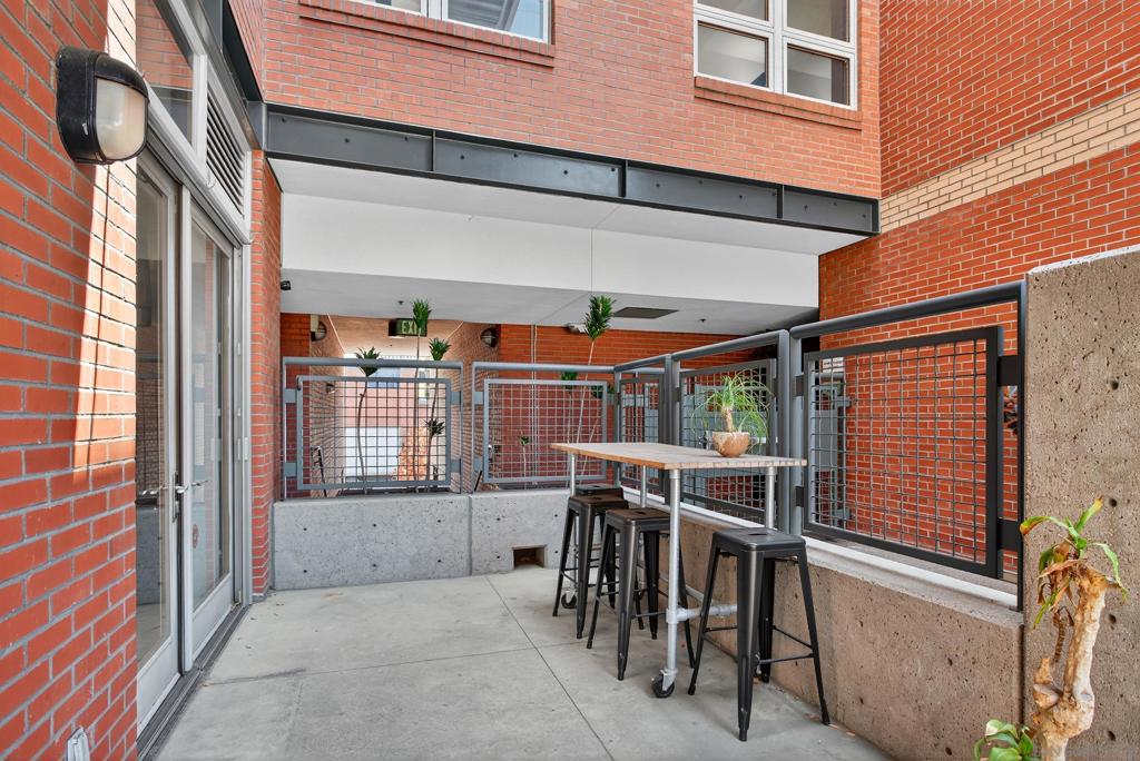 877 Island Ave 218
