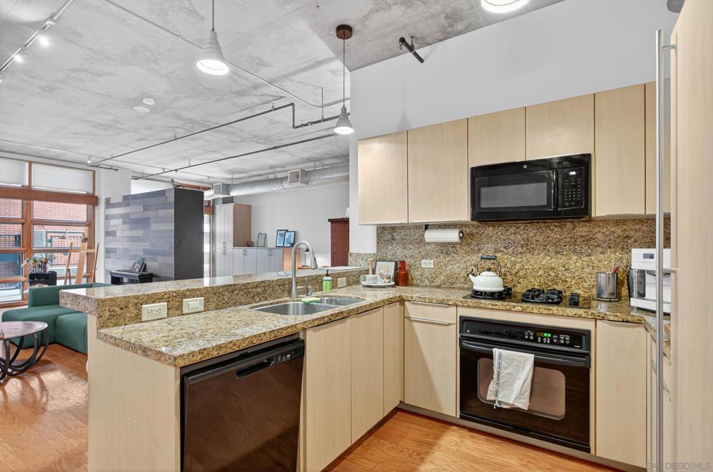 877 Island Ave 218